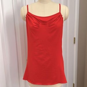 Walter top size medium. Adjustable straps and really nice detail to this top.